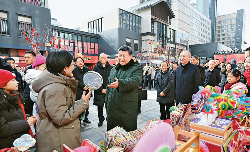 习近平：当前经济工作的重点任务